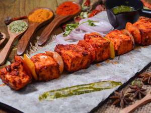 Lal Mirch Ka Paneer Tikka