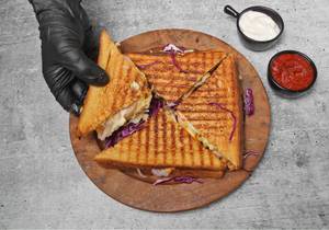 Veggie Cheese Grilled Sandwich