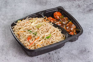 Singapuri Chowmien(half)+veg Manchurian Dry(half)