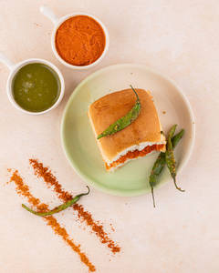 Vada - Peri Peri Vada Pav