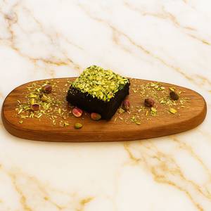 Pistachio Noir Brownie