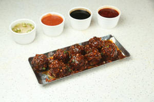 Veg Schezwan (8 Pcs)
