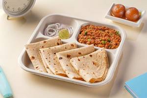 Chicken Kheema, Chapati Lunchbox with Gulab Jamun (2 pcs)