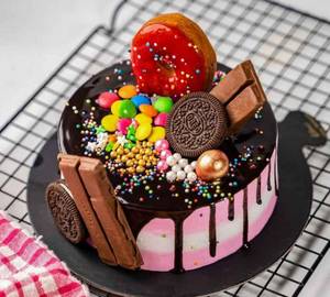 Eggless Strawberry Pineapple Drip Cake
