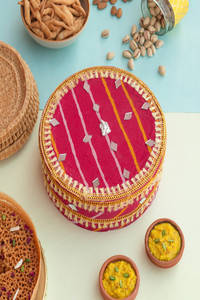 Special Paneer Ghewar (chunri Packing)