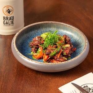 Slow Cooked Pot Roast Pork Chilli