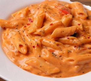 Pink sauce pasta
