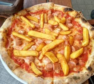 Fries pizza