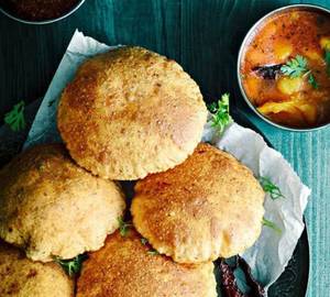 Bedmi puri & Aloo sabji