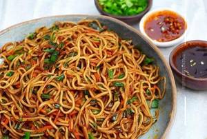 Veg Chilly Garlic Noodles