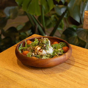 Burrata Pesto Salad