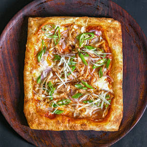 The Spicy Chicken Puffiza