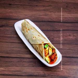 Paneer Lababdar Cheese Roll