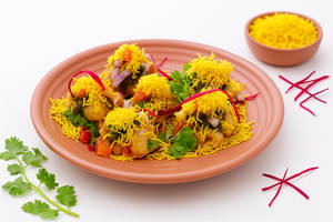 Sev Puri (8pc)