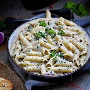 White sauce pasta                                                                                                                                 
