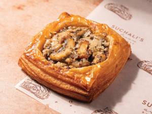 Mushroom Cream Cheese Croisstata