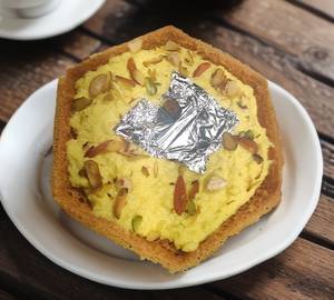 Desi Ghee Malai Ghewar