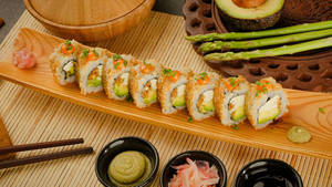 Crunchy Avocado Roll