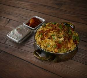 Maple special chicken biriyani half