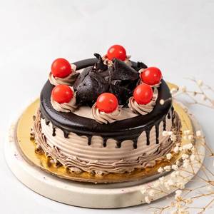 Eggless Choco Flaky Cake