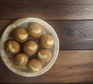 Gond Churma Laddu Desi Ghee