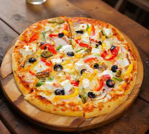 Deluxe Veggie Pizza