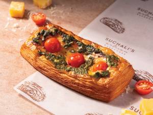 Roasted Tomatoes, Mozzarella, Homemade Pesto Sauce Croisstata