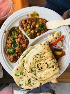 Chole Kulche [3 Kulche]