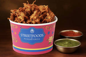 Onion Pakoda Party Bucket - 12 Pcs
