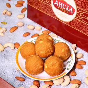 Besan Laddoo ( Desi Ghee )