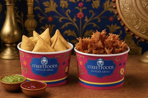 Samosa (5 Pcs) and Onion Pakoda (6 Pcs) Party Combo