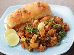Paneer cheese pav bhaji