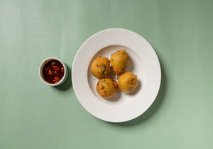 Aloo Bonda (4 pcs)