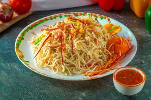 Burnt garlic veg noodles