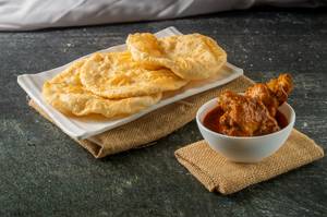 Luchi(3Pcs) Chicken Kosha(2 Pcs) Combo