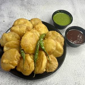 Batata Bhajiya (Pakoda)