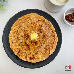 Aloo and paneer paratha