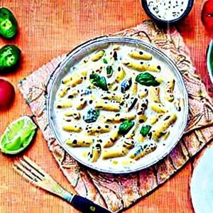 White Sauce Pasta