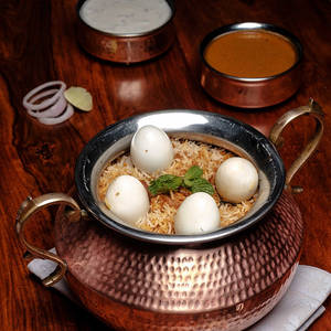 Egg Biryani Family [Serves 4-5]