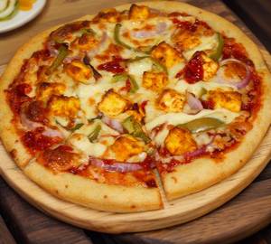 Spicy Tandoori Paneer Pizza