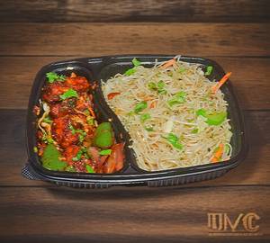 8Pc Paneer Chilli + 200G Veg Chowmein Combo