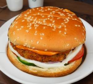 Aloo tikki Burger                                                                 