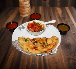 2Pc Tawa Naan + 8Pc Paneer Chilli Combo