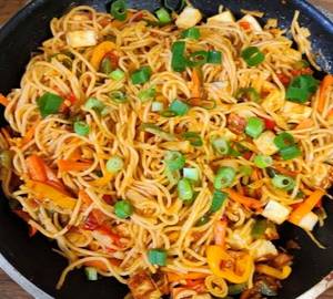 Hakka noodles