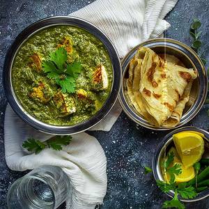 Palak paneer + 4 roti
