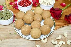 Besan Laddu