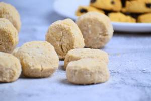 Atta Nan Khatai [200 grams]