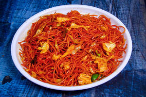 Schezwan egg chowmein