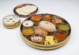 Gujrati Corporate Thali