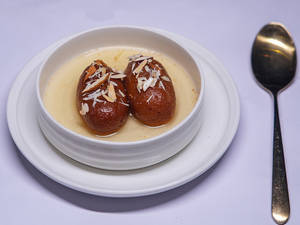 Stuffed Gulab Jamun
